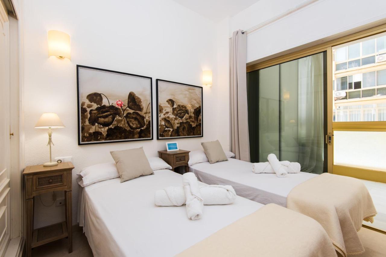 Rentandhomes Beachfront Marbella Center 外观 照片