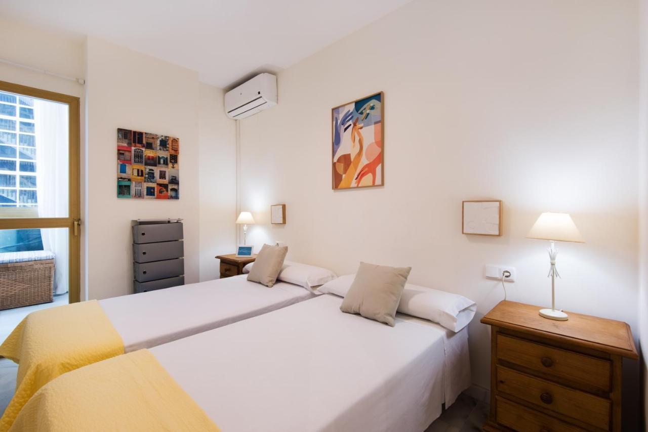 Rentandhomes Beachfront Marbella Center 外观 照片