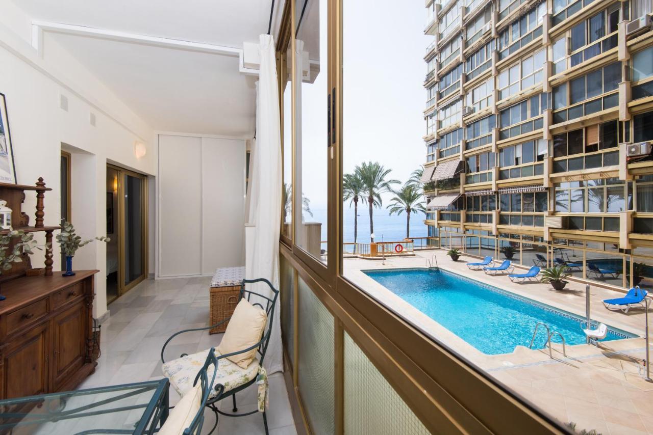 Rentandhomes Beachfront Marbella Center 外观 照片