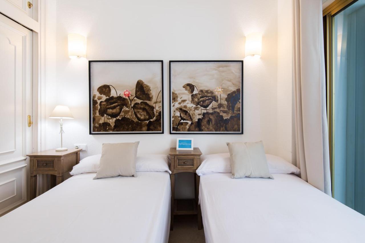 Rentandhomes Beachfront Marbella Center 外观 照片