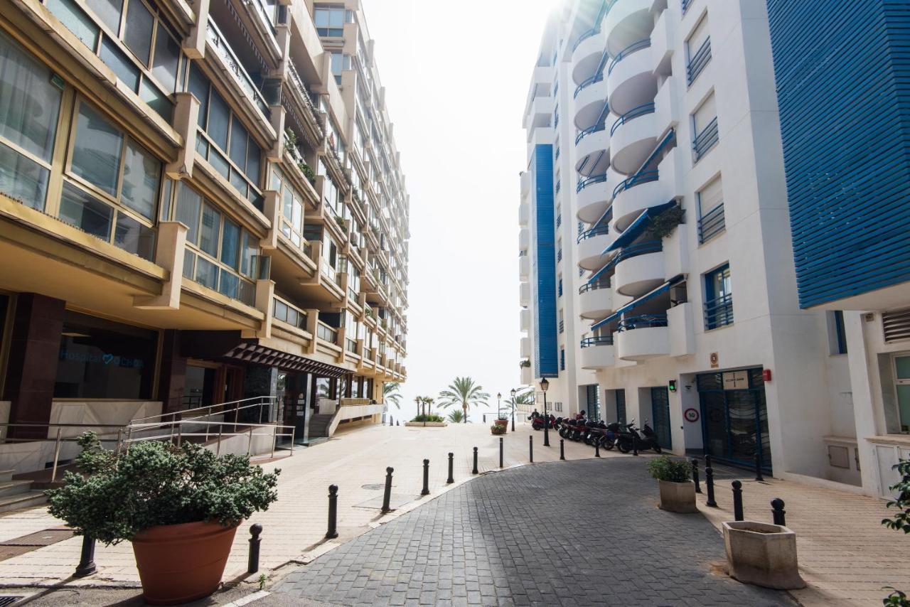 Rentandhomes Beachfront Marbella Center 外观 照片