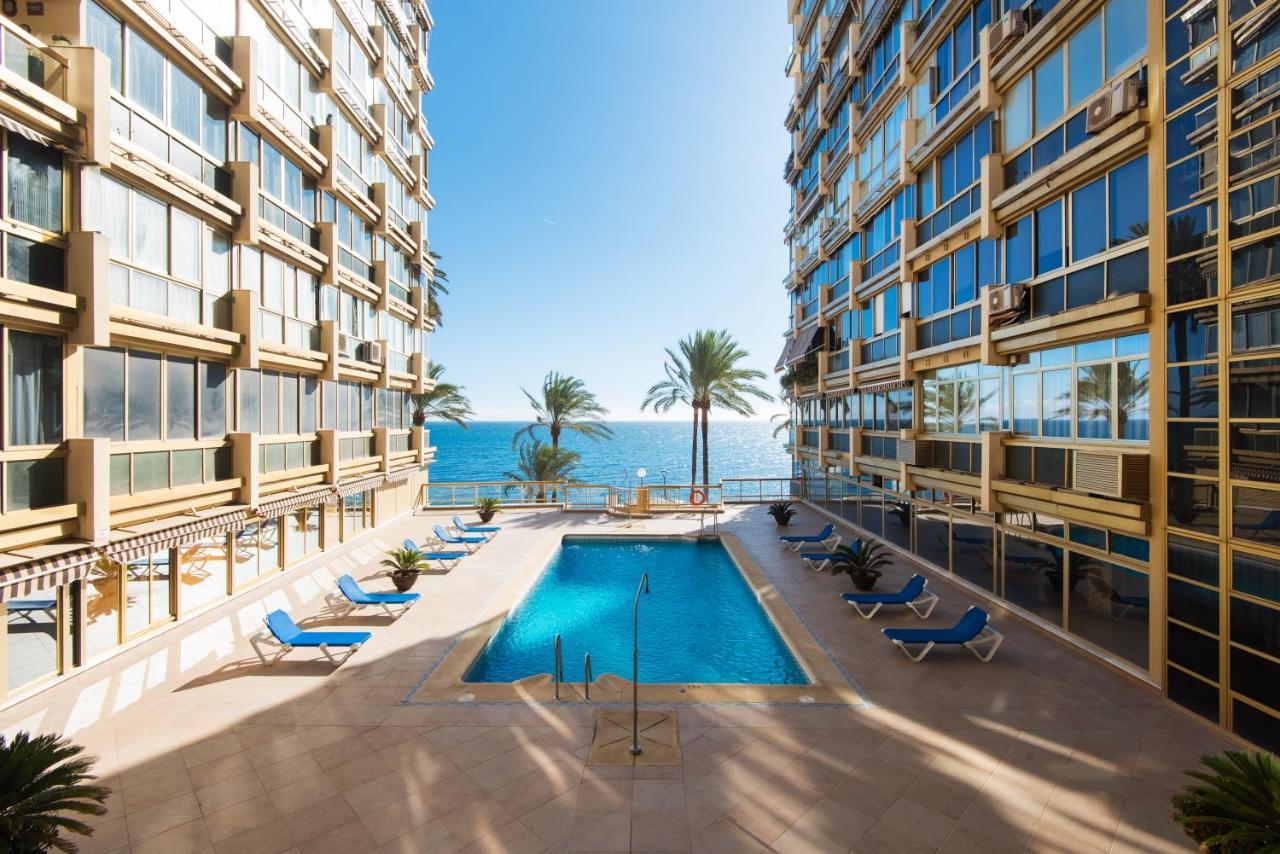 Rentandhomes Beachfront Marbella Center 外观 照片