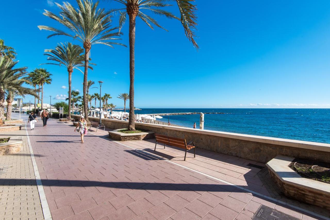 Rentandhomes Beachfront Marbella Center 外观 照片